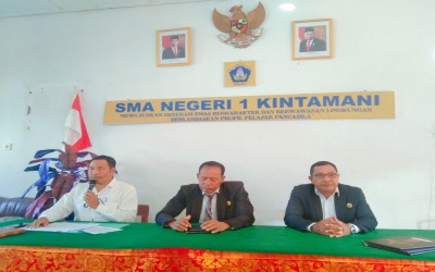 Rapat Kelulusan Kelas 12