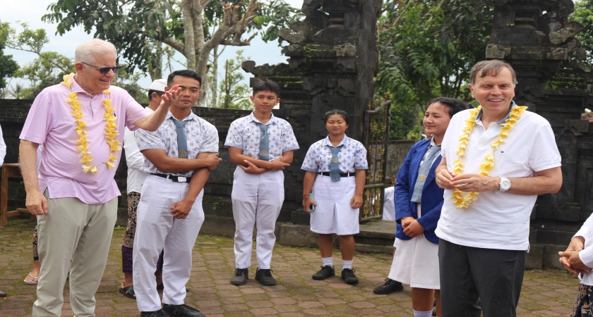 Terima Kunjungan 