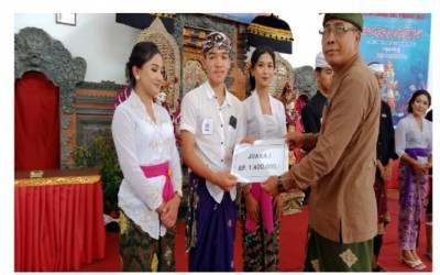 Tim Debat Bahasa Bali SMAN 1 Kintamani  Raih Juara Tingkat Kabupaten dan Melaju ke Tingkat Provinsi